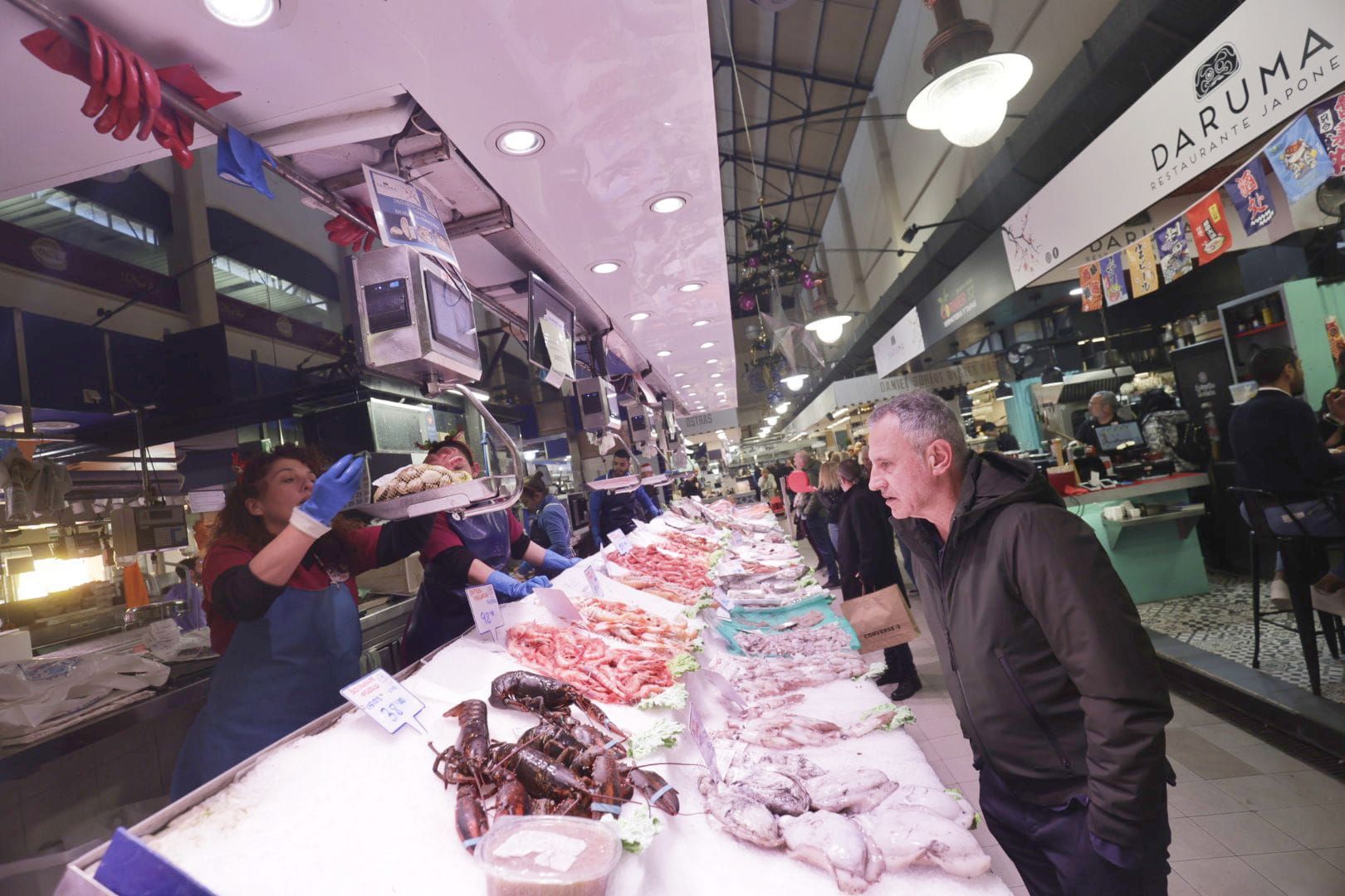 FOTOS │Últimas compras antes de Nochebuena y Navidad en Palma