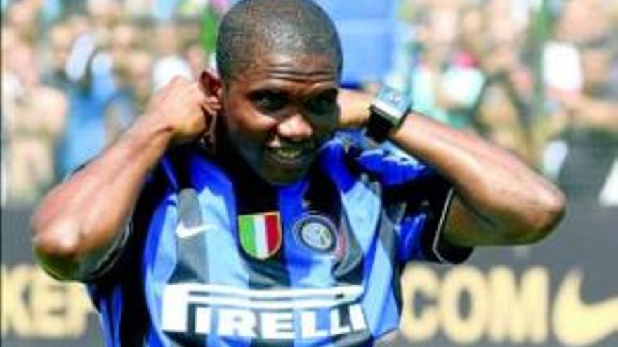 Eto´o se enfunda la camiseta del inter y se entrena con su nuevo club