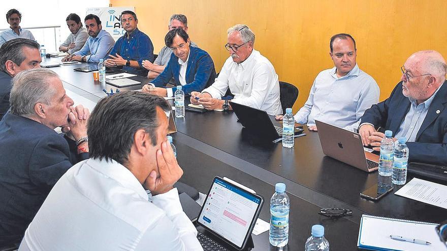 La última reunión entre empresas y organizaciones impulsoras del clúster en la sede de Fempa.