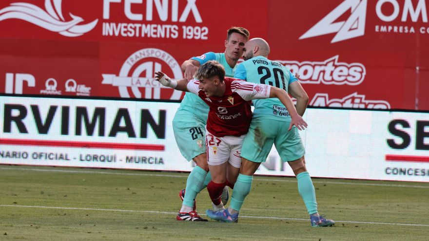El Real Murcia ya conoce los horarios del play off de ascenso ante el Nástic