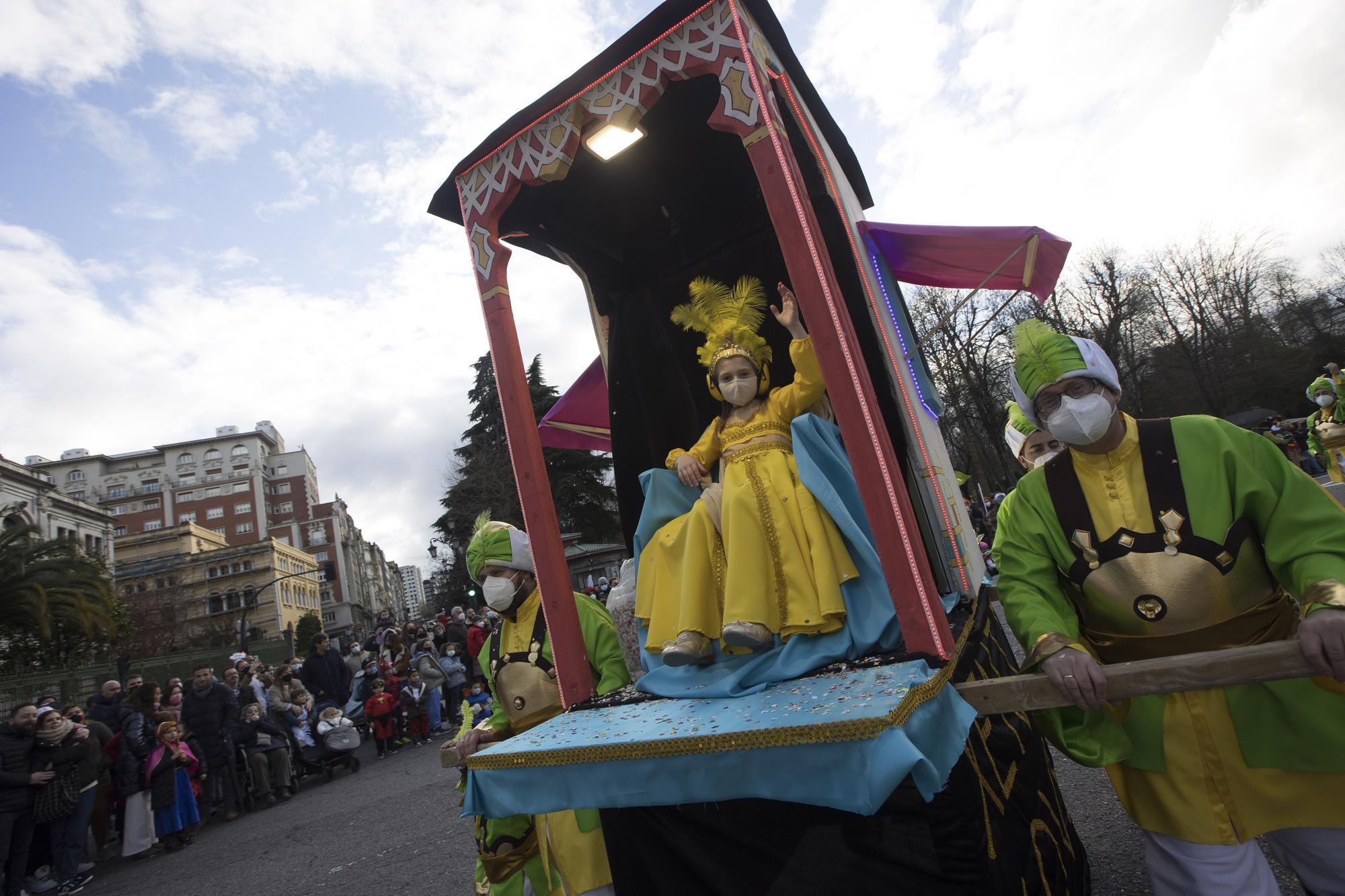 Galería de fotos: Así fue el gran desfile del carnaval en Oviedo