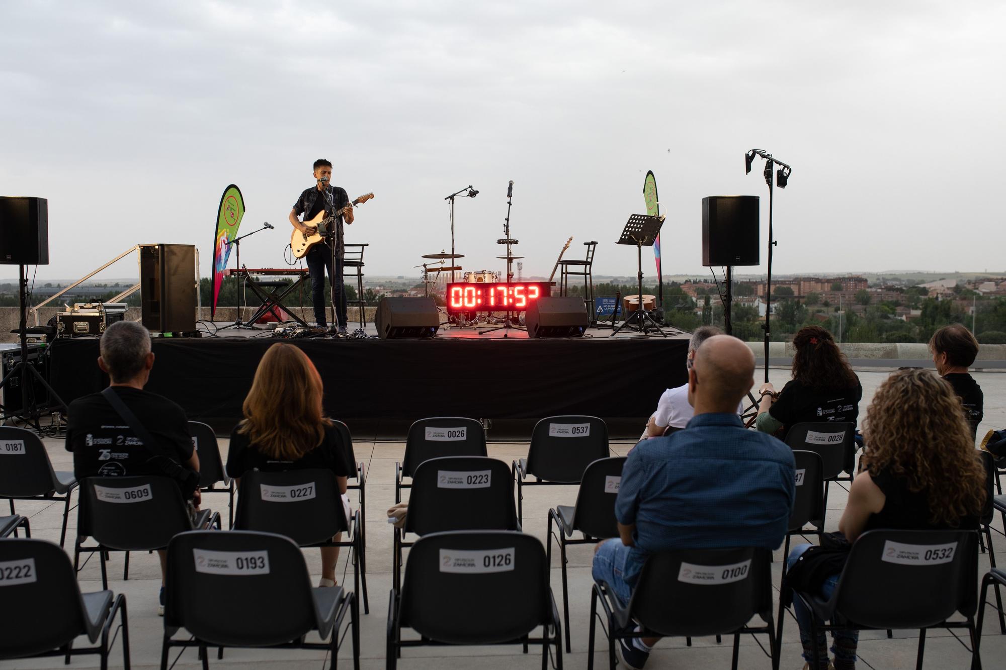 Concierto solidario 24 horas cantando con el Corazón por Hugo