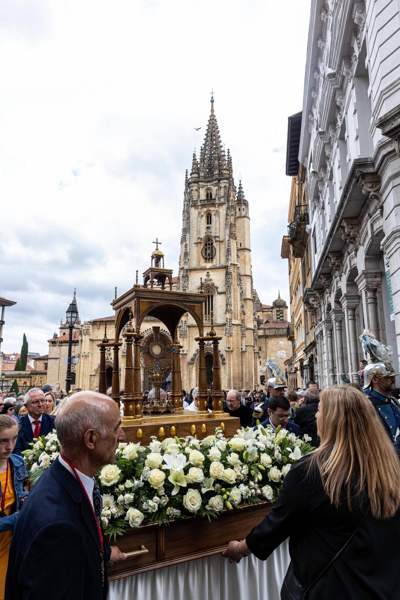 Celebración del Corpus en la Catedral de Oviedo