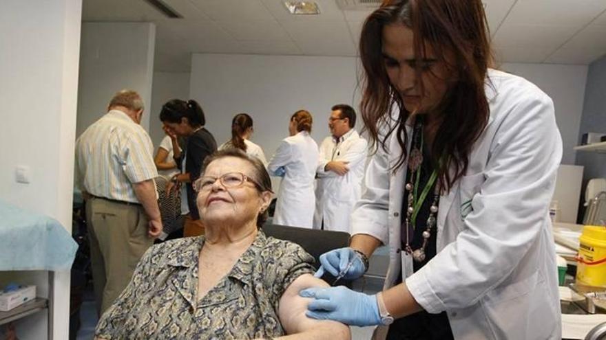 El lunes 22 comienza en toda Andalucía la vacunación contra la gripe