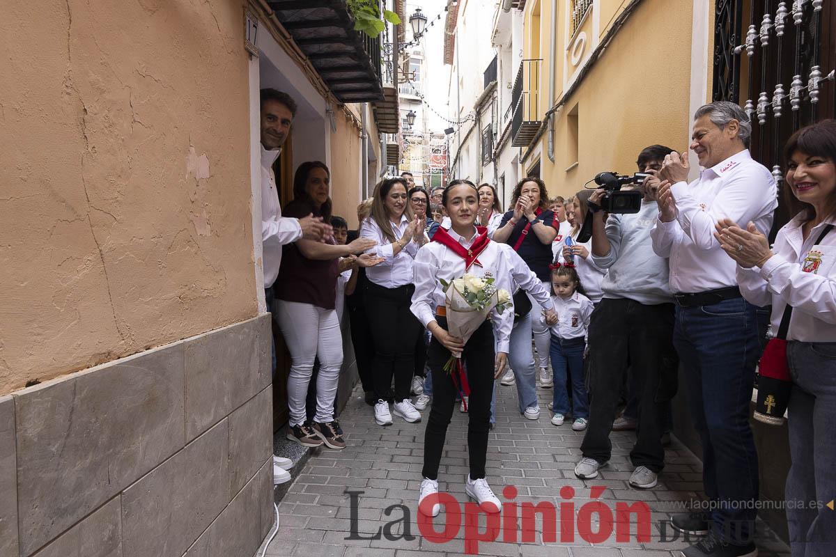 La lluvia no impidió que miles de personas tomaran Caravaca en el ‘Día del Pañuelo’ La lluvia no impidió que miles de personas tomaran Caravaca en el ‘Día del Pañuelo’