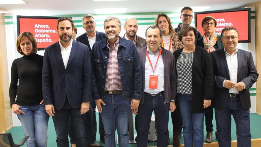 La dirección socialista, en su comparecencia en la sede de Málaga tras conocer los resultados.