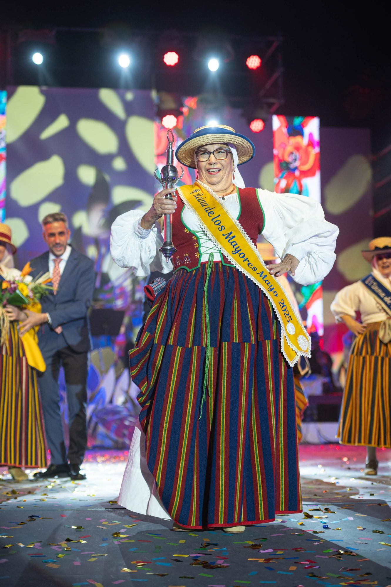 Gala de elección de la primera reina de los mayores de las Fiestas de Mayo