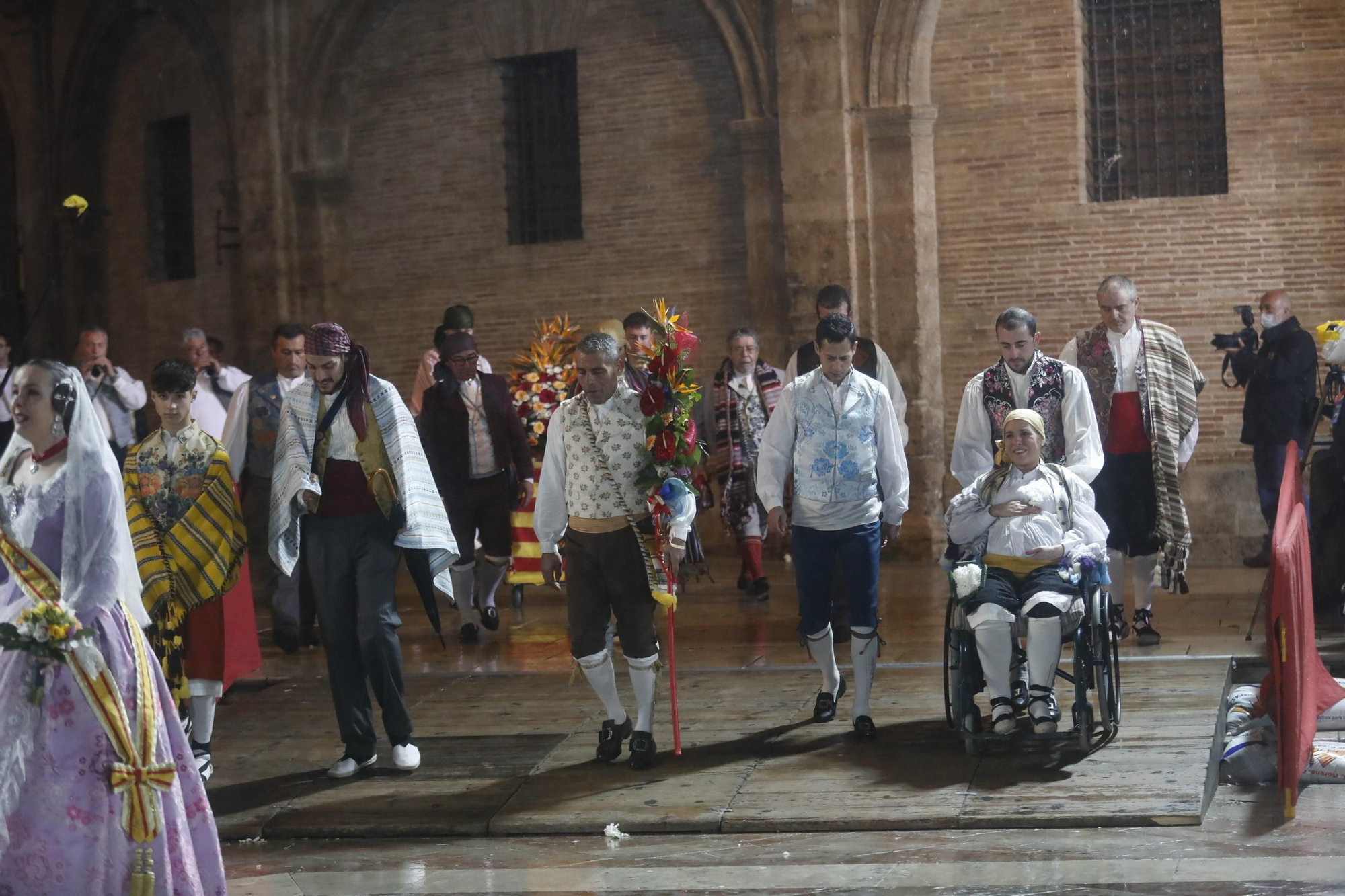 Búscate en la Ofrenda por la calle de la Paz (entre 20.00 y 21. 00 horas)