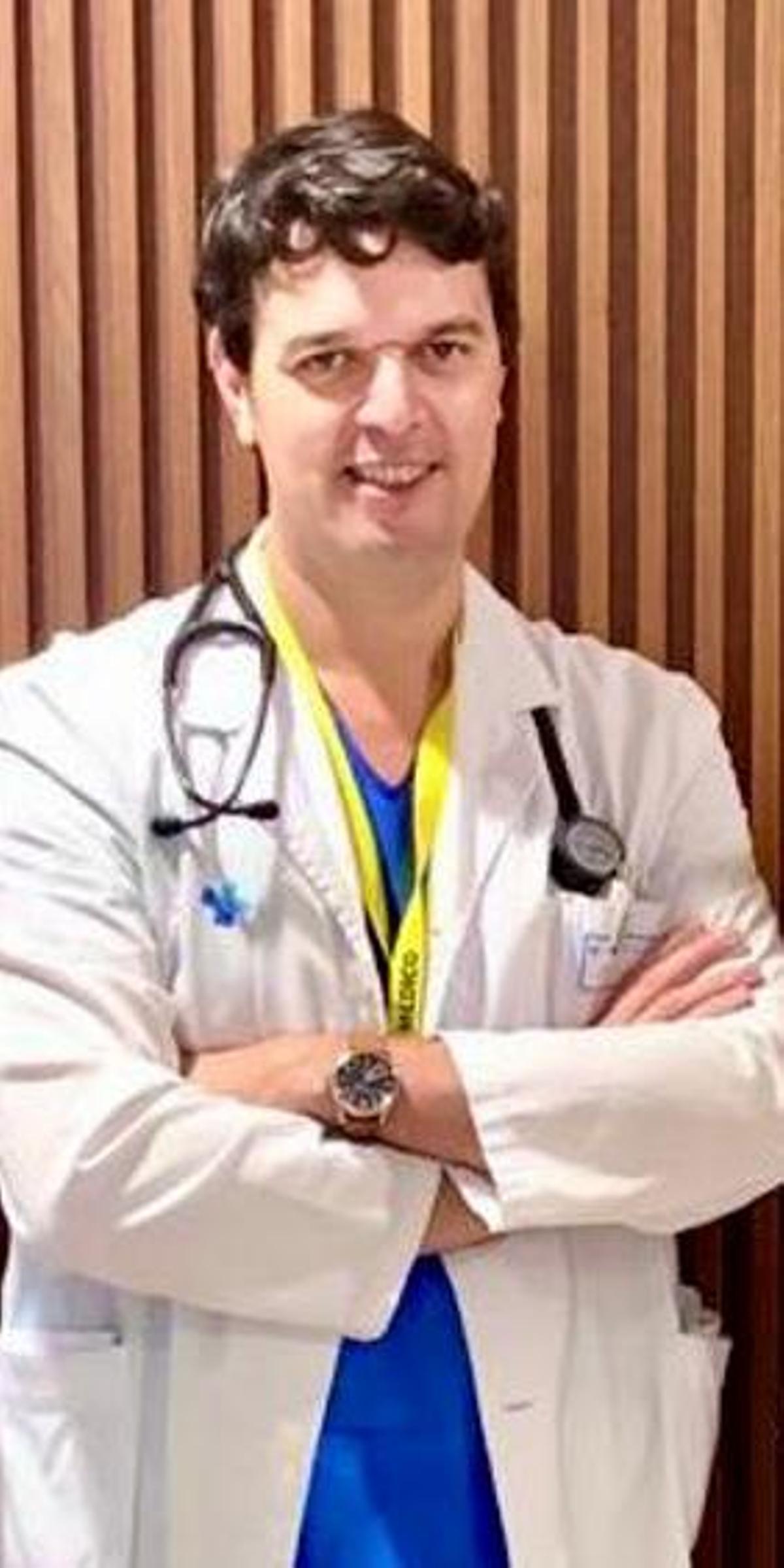 El doctor Eduardo Villacorta, especialista en Cardiología del Hospital Álvaro Cunqueiro de Vigo