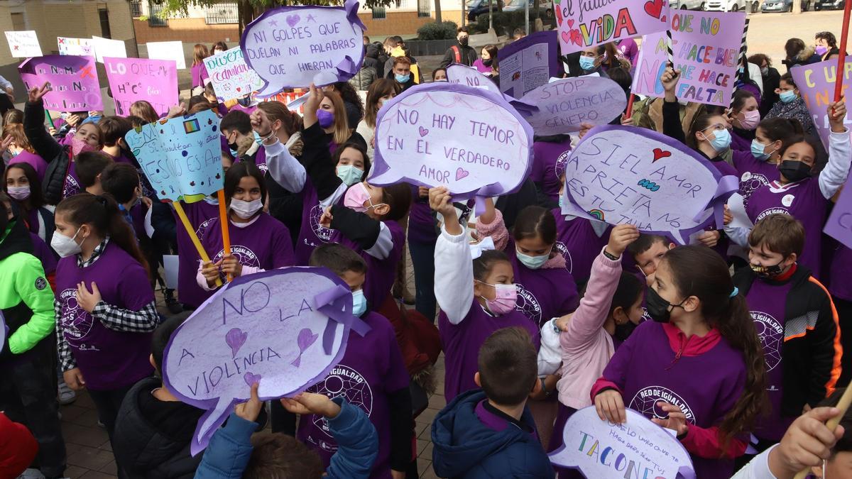 Uno de los actos celebrados en Córdoba contra la violencia machista, ayer, 25 de noviembre.