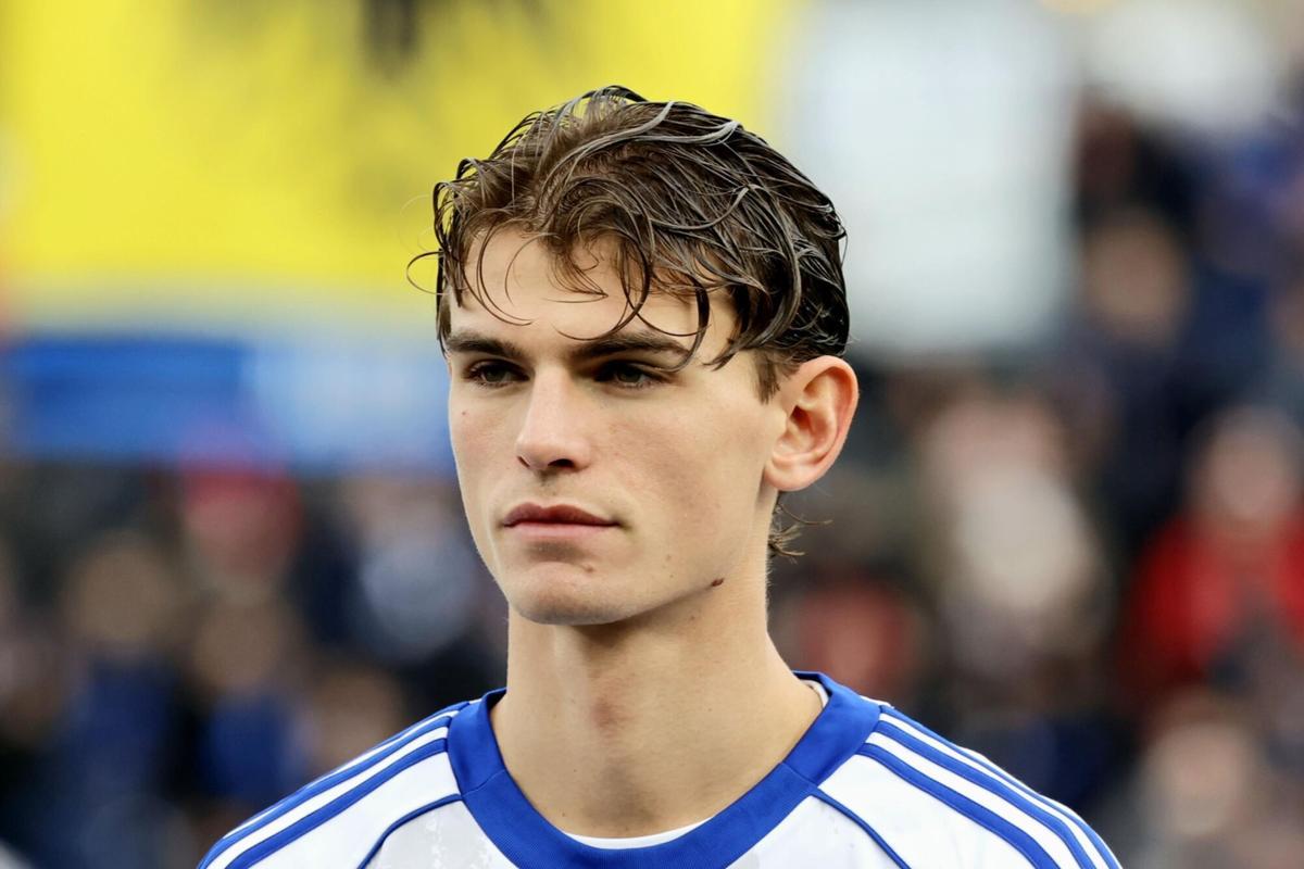 Nico Paz durante el partido de Serie A contra el Pisa.