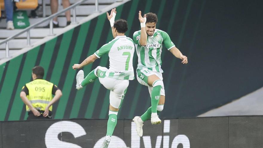 Resumen, goles y Highlights del Real Betis 2 - 1 Levante UD de la ...