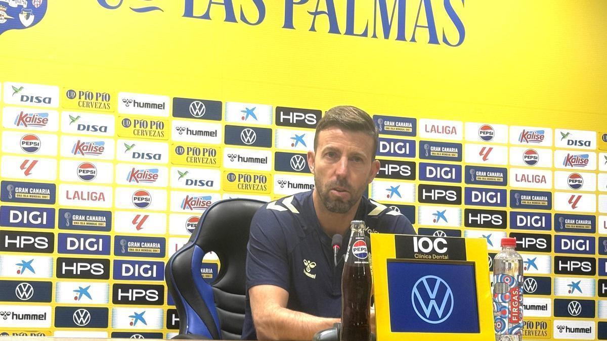 Rueda de prensa de Luis García, entrenador de la UD Las Palmas, en la previa ante el Cádiz