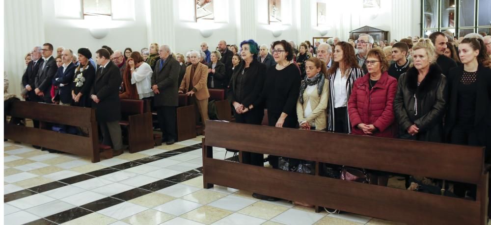 Familiares, amigos, autoridades políticas y sociedad civil despiden al exregidor de Vigo en un funeral cargado de solemnidad