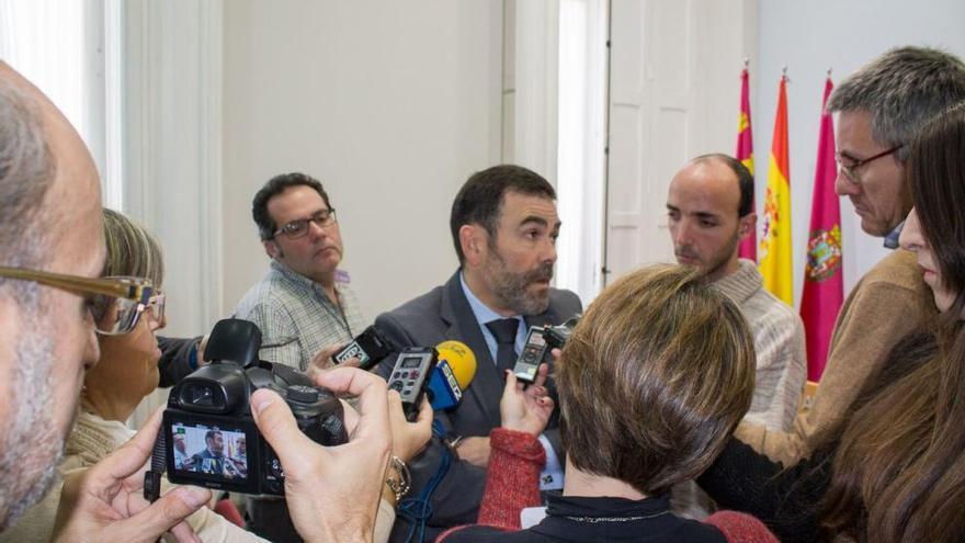 El propio alcalde, José López, ha anunciado la ruptura de acuerdos de Presupuestos municipales con Podemos.