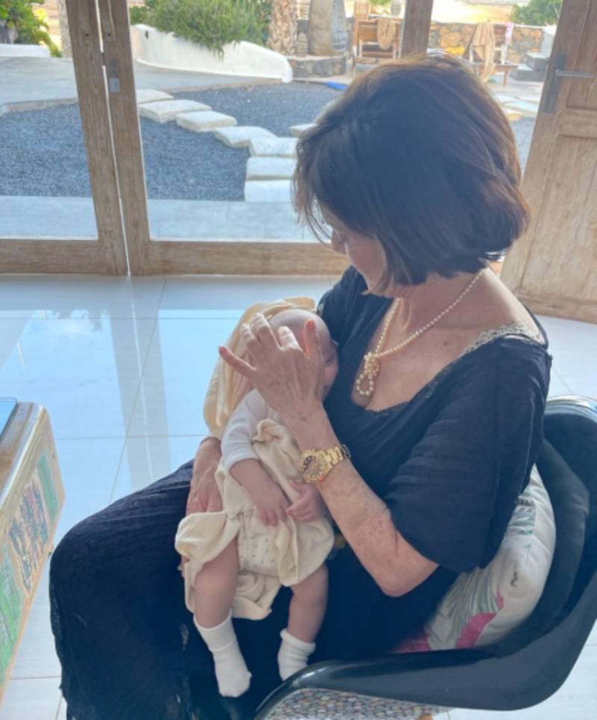 La madre de Carla Barber es toda una 'superabuela'