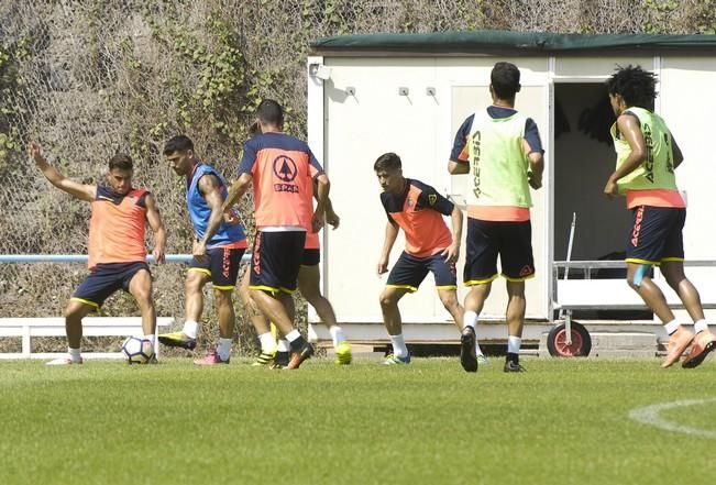 ENTRENAMIENTO DE LA UD LAS PALMAS Y ENTREVISTGA ...