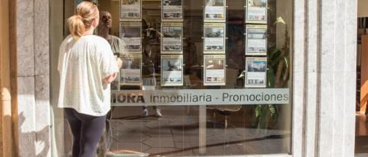 Elche gana 1.000 autónomos en dos años tras el repunte inmobiliario