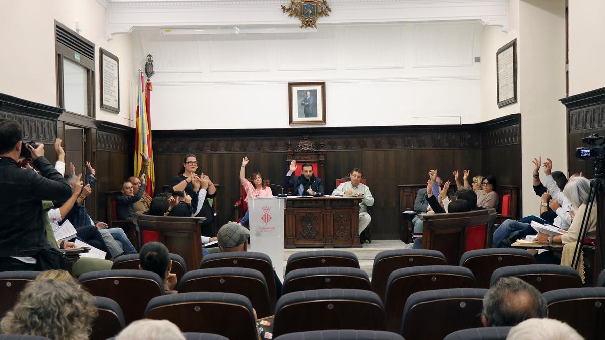 Aprobación en el pleno de la Felicitación al Club BM Puerto de Sagunto.