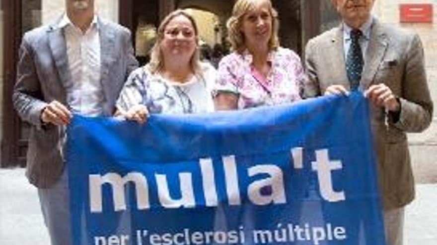 Presentació de la campanya «Mulla&#039;t per l&#039;Esclerosi Múltiple» a Girona.