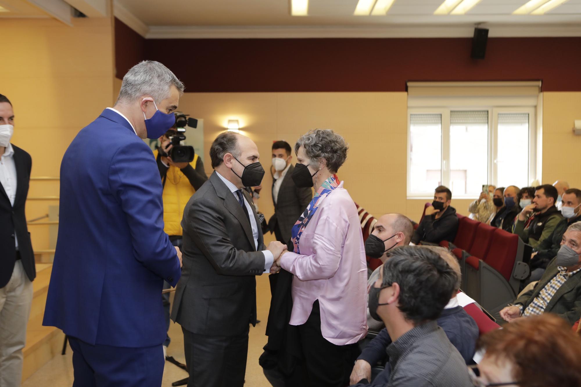 EN IMÁGENES: Así fue el emotivo homenaje en la Facultad de Educación a David Carragal