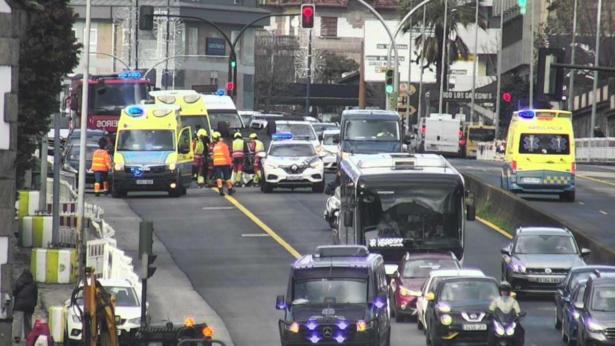 Los bomberos tuvieron que acudir al lugar del accidente.