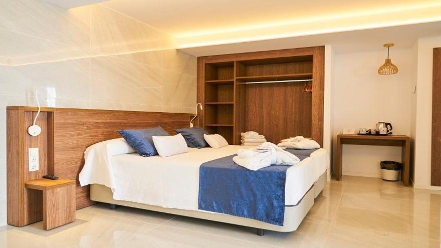 Suite Premium con jacuzzi exterior en el hotel El Puerto