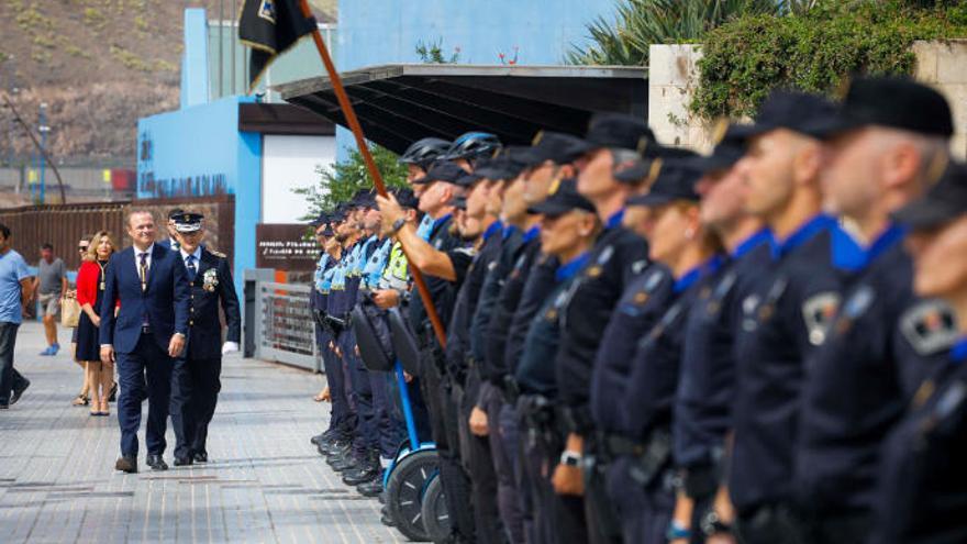El Ayuntamiento restablecerá la Policía de Barrios con la incorporación de 90 nuevos agentes