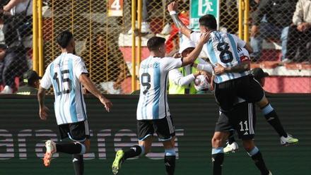 Los jugadores de Argentina celebrando uno de los goles