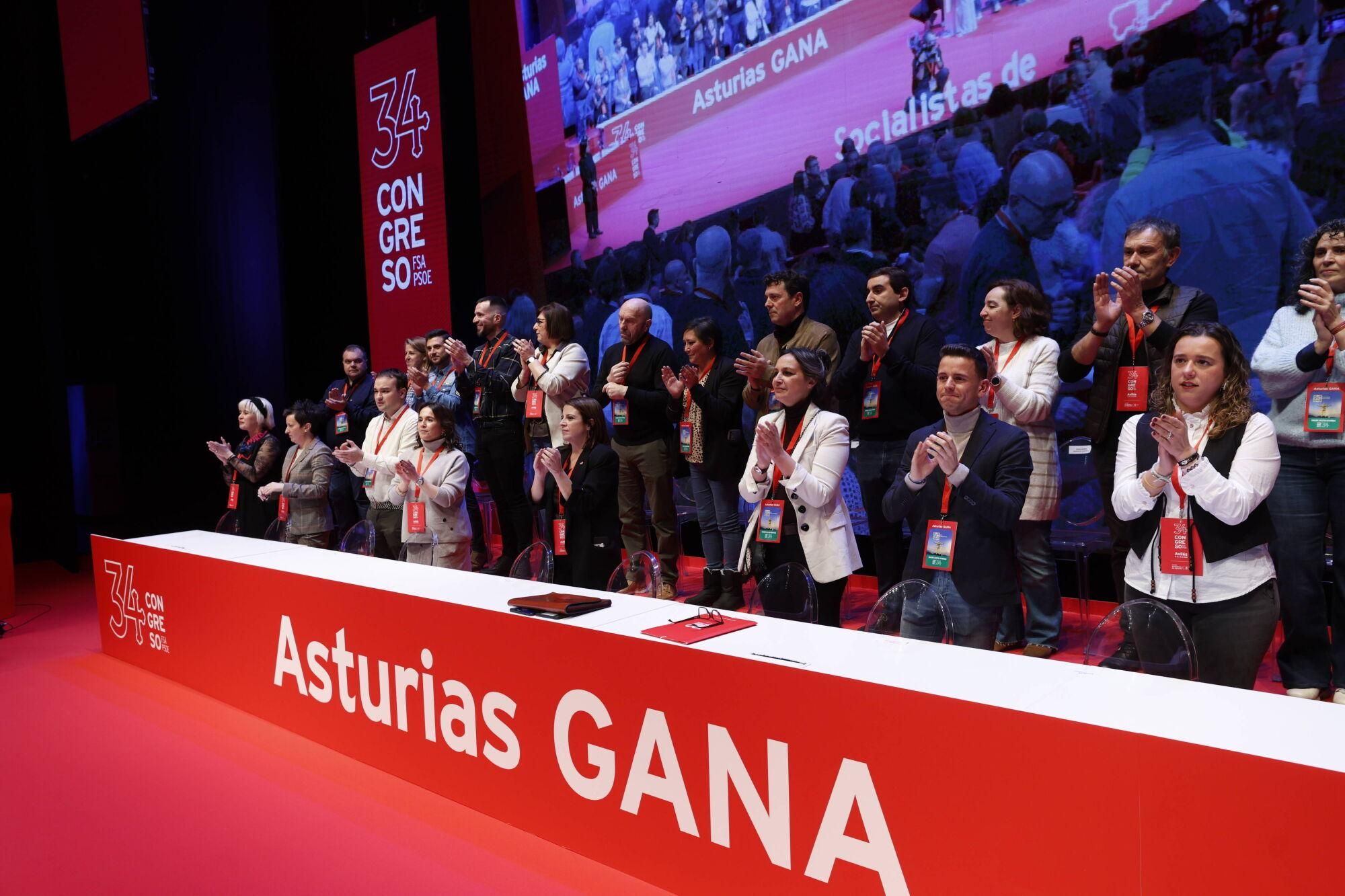 EN IMÁGENES: Pedro Sánchez y Adrián Barbón abren el congreso del PSOE asturiano