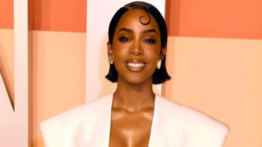 Kelly Rowland asegura que su máscara LED es su 'mejor amiga'