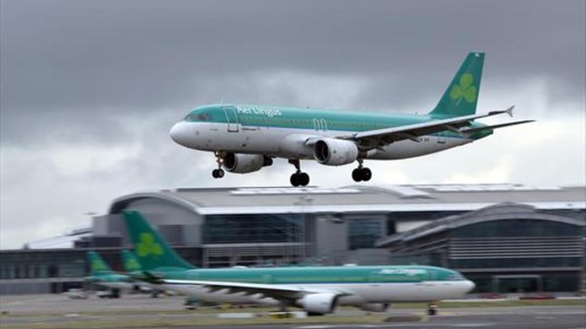 Aviones de Aer Lingus en el aeropuerto de Dublín.