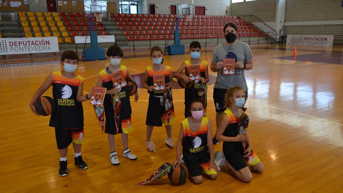 Un equipo de baloncesto es el protagonista de &quot;Pasando a bola&quot;.