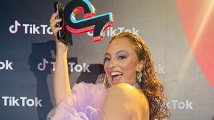 Marta Camin, guru de la moda a TikTok: «M’encanta com vesteix Rosalía i, a més, em segueix»