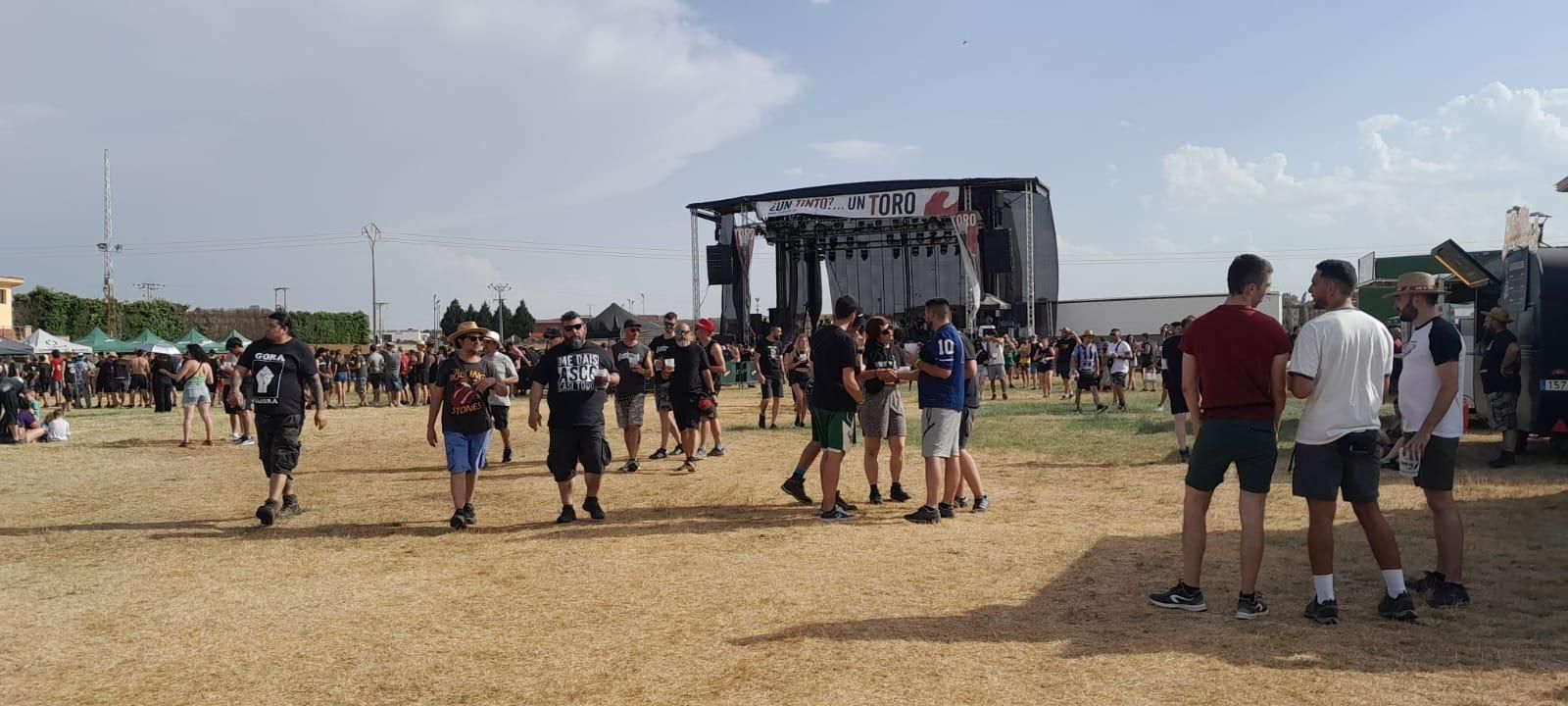 GALERÍA | La primera jornada del Festival "Vintoro" llena Toro de rock, "fuego" y un gran ambiente