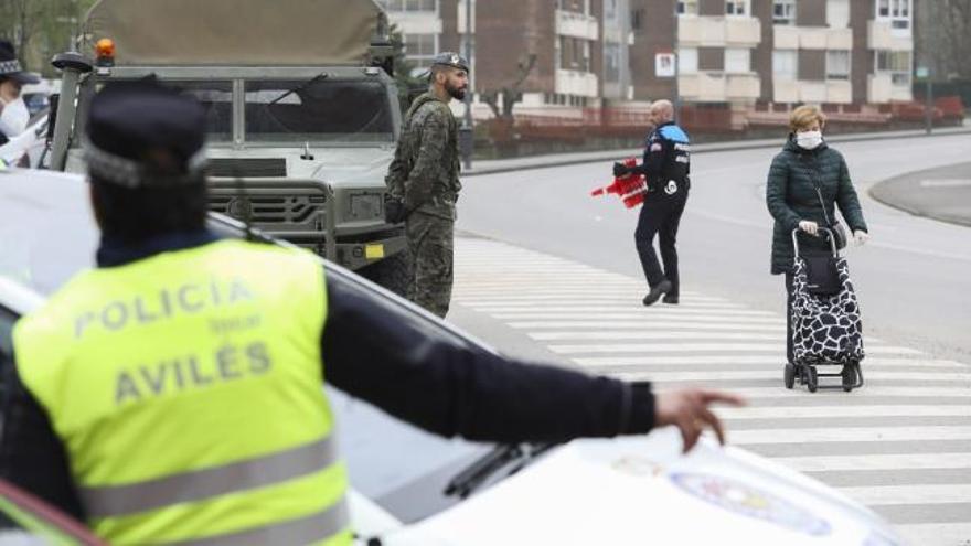 "Muchas gracias a los ciudadanos que se están quedando en casa": el mensaje de la policía local a los vecinos de Avilés