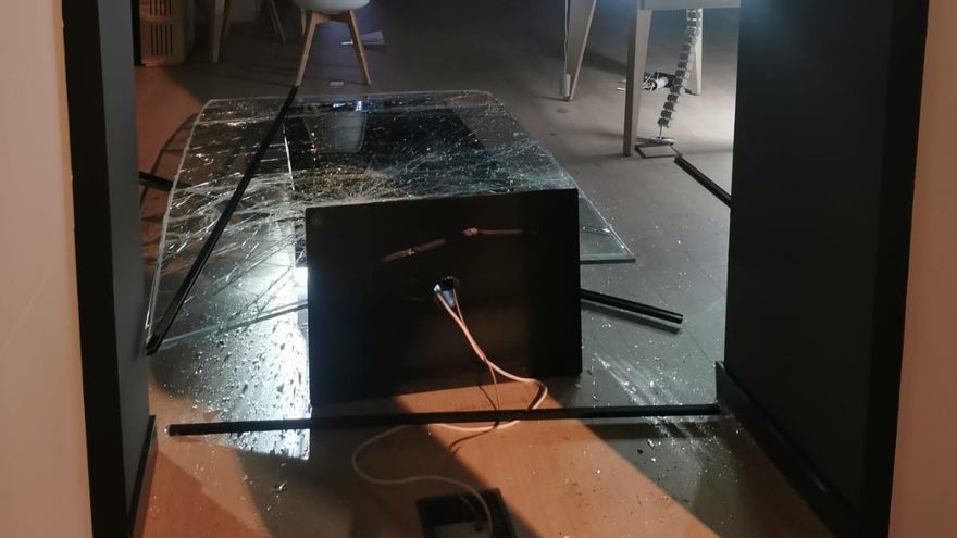 Saquean una tienda de telefonía móvil en pleno centro de Zamora