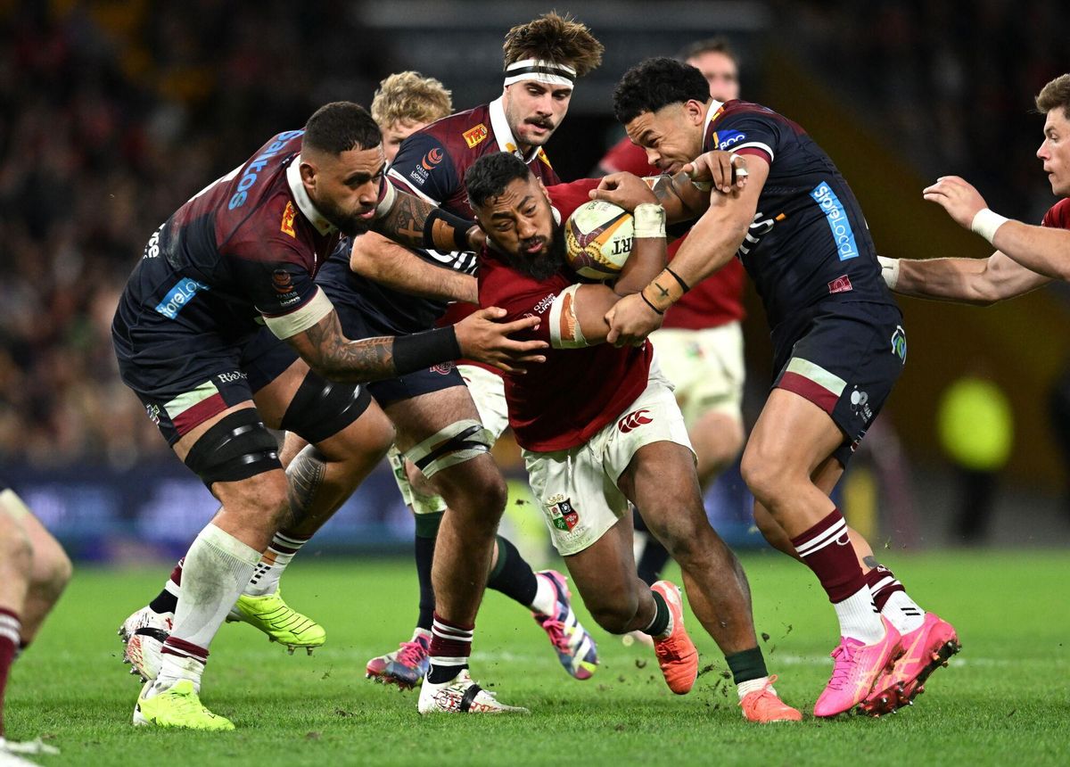 Bundee Aki, jugador de los British and Irish Lions en el partido ante los Queensland Reds