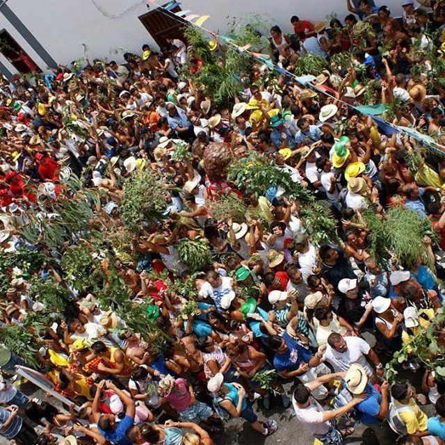 Agaete se llena de color en la rama en honor a Nuestra Señora de las Nieves