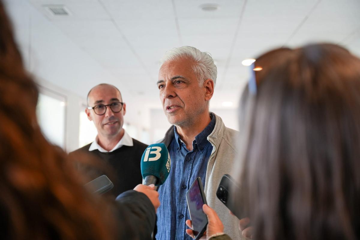 Eduardo Escudero durante su declaraciones a la prensa