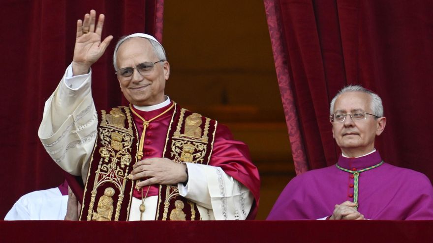 L’estiu del Papa per Espanya a bord d’una furgoneta