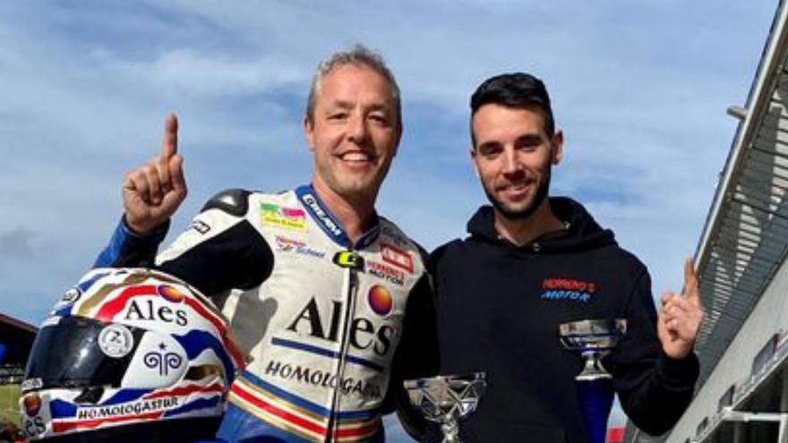 Alfonso Herrero, a la izquierda. | LNE