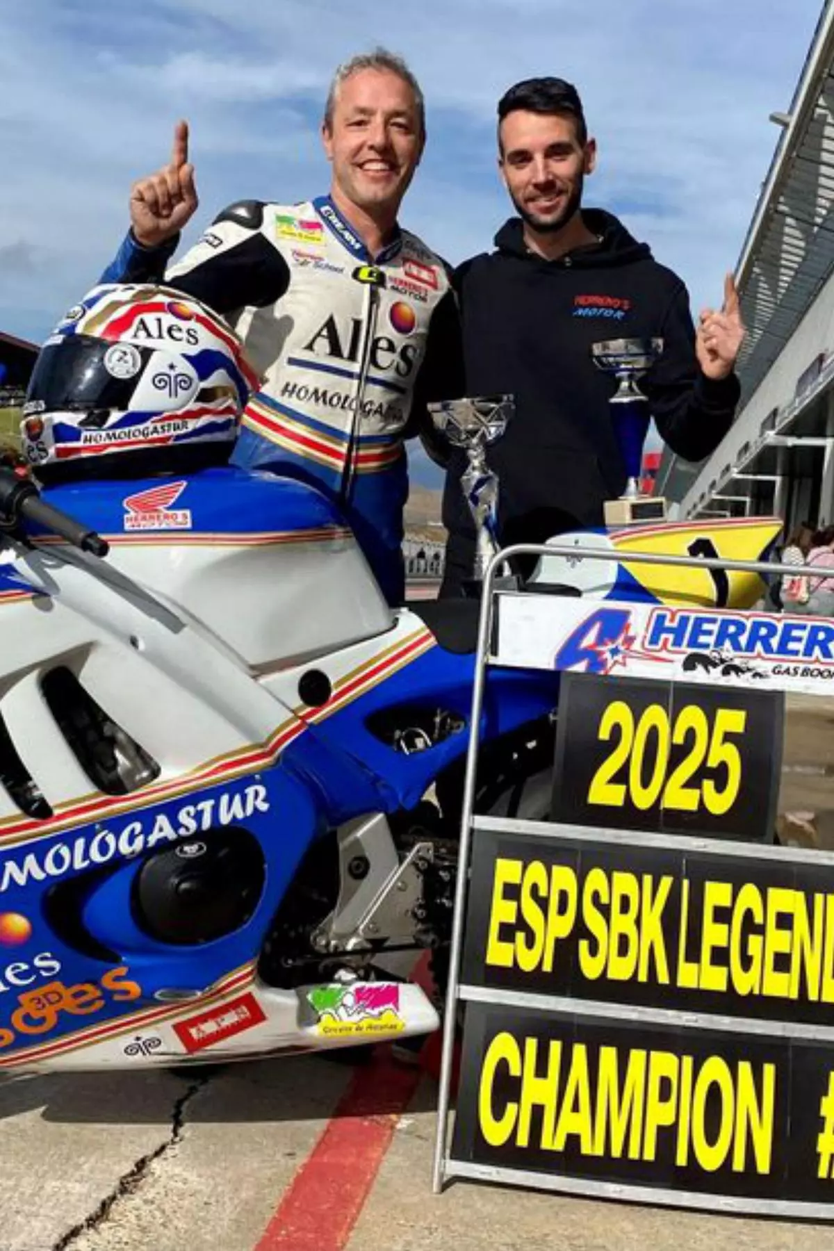 Éxito para Alfonso Herrero en el Campeonato de España de Superbikes