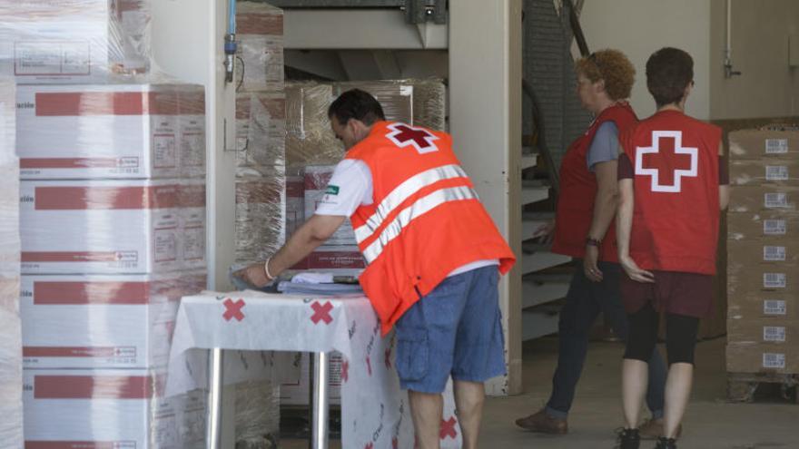 Miles de voluntarios recibirán al «Aquarius»