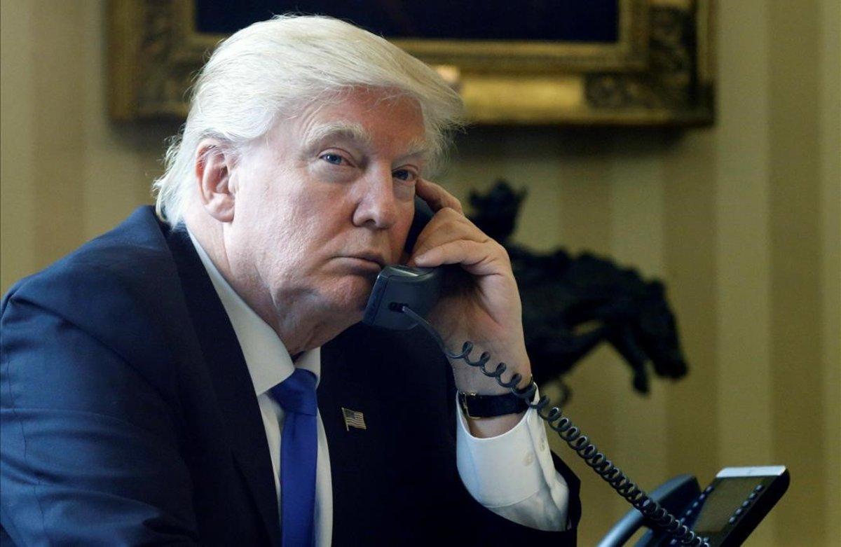 zentauroepp37080922 u s  president donald trump speaks by phone with russia s pr190503201911