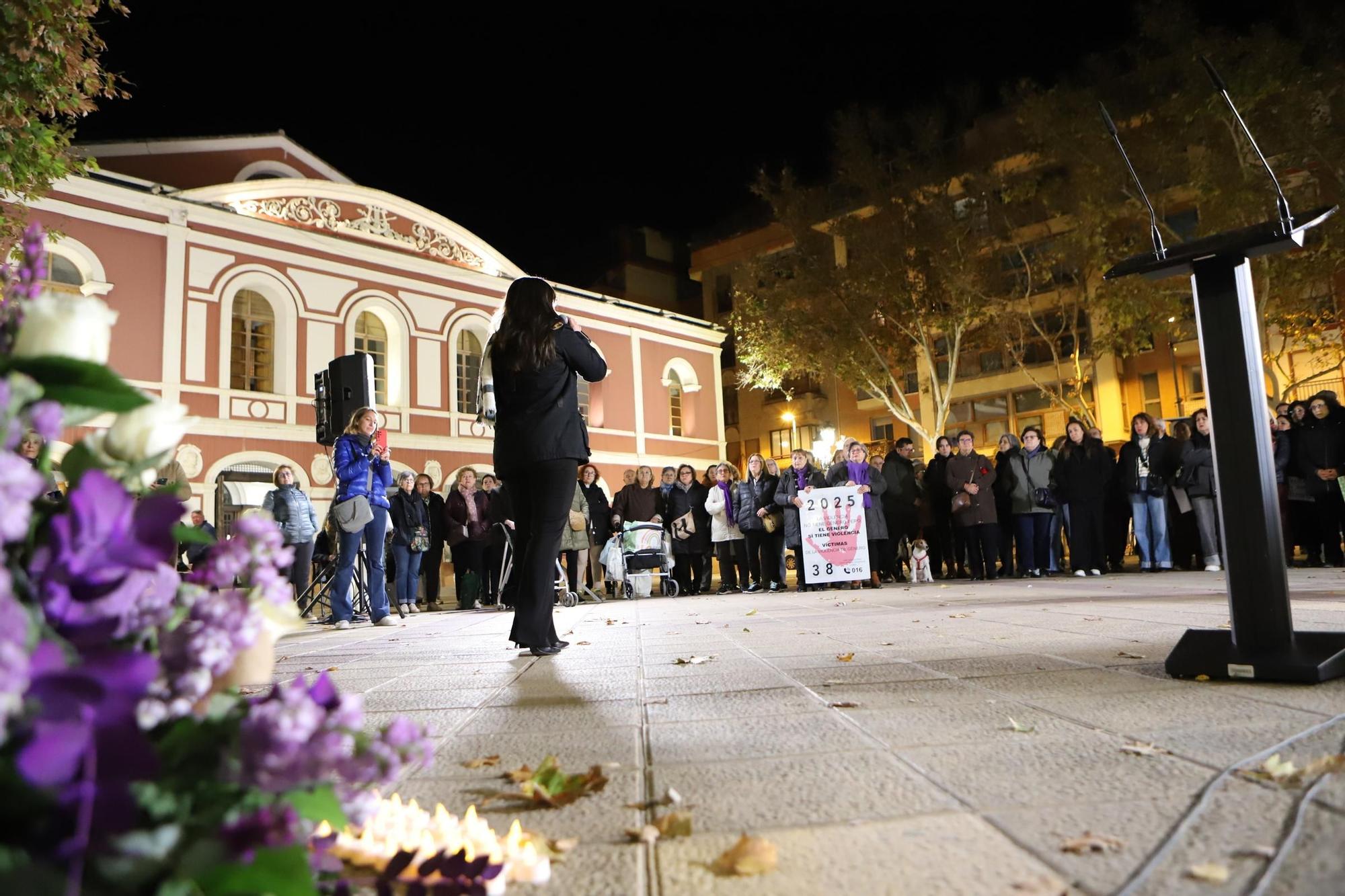 Así ha sido el acto organizado por el 25N en Lorca
