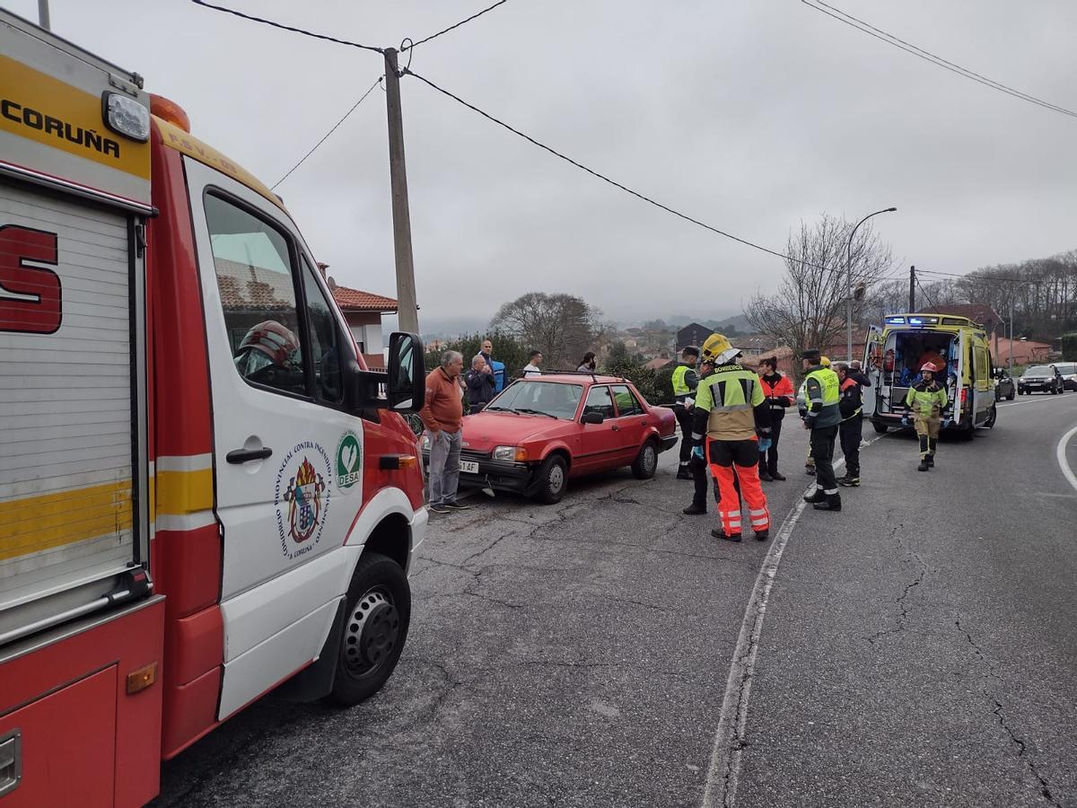 Se investigan las circunstancias del atropello de dos ciclistas menores de edad en Cespón, en el Concello de Boiro