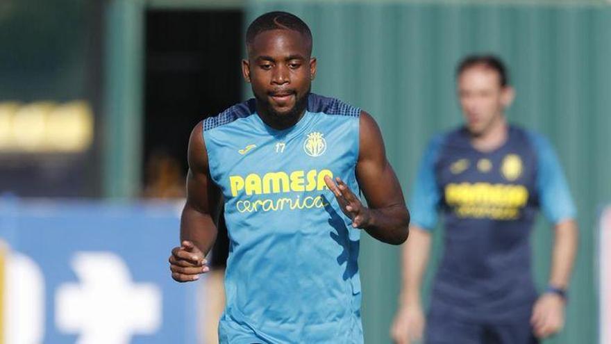 El Villarreal CF prolonga el contrato a Bakambu hasta el año 2022