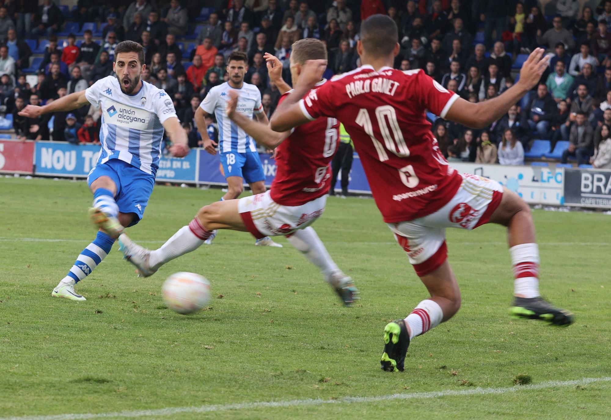 El Alcoyano se salva pese a su derrota con el Murcia