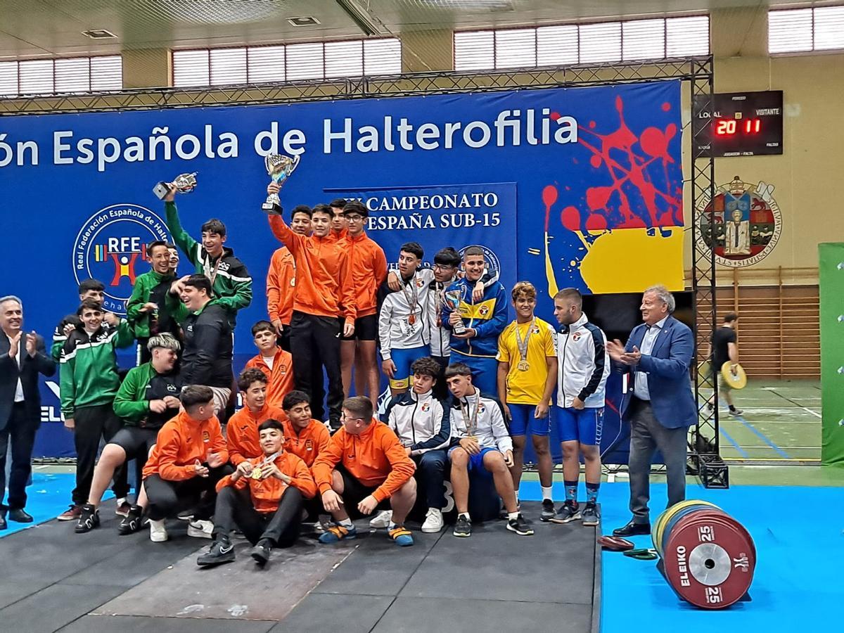 El equipo masculino de la Comunidad Valenciana Sub -15 compuesto ganó el Campeonato de España por federaciones.